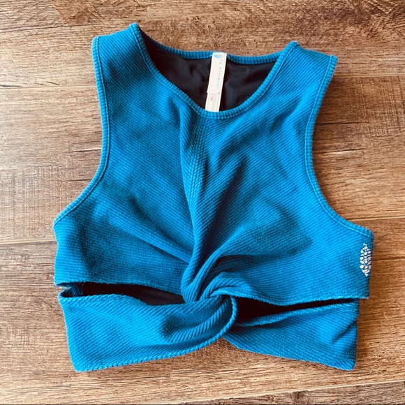 ❤️SOLD Free people movement ribbed textured front twist workout crop top bra xs - Picture 2 of 9